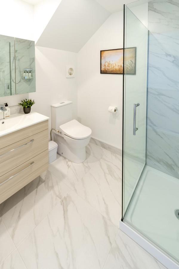 Upper Riccarton Dream - 2 Bed 2 Bath W/Carpark Apartman Christchurch Kültér fotó