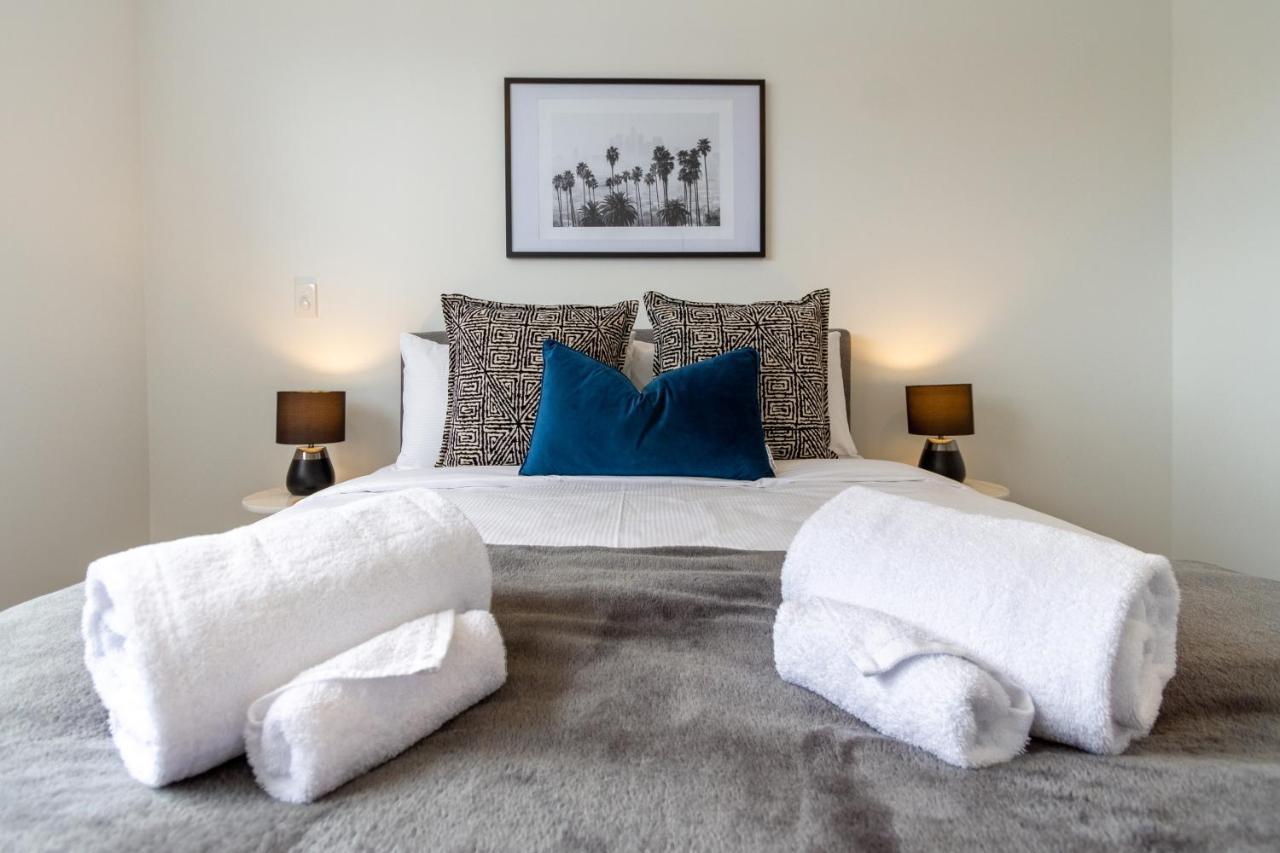 Upper Riccarton Dream - 2 Bed 2 Bath W/Carpark Apartman Christchurch Kültér fotó
